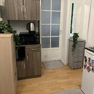 Nice 2 Rooms Full Appartement In Paris Appartement Paris